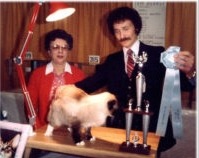 Blanche Herman with Ragdoll Perrywinkle judged by ACFA judge Tom Herbst — Best Alter in Show